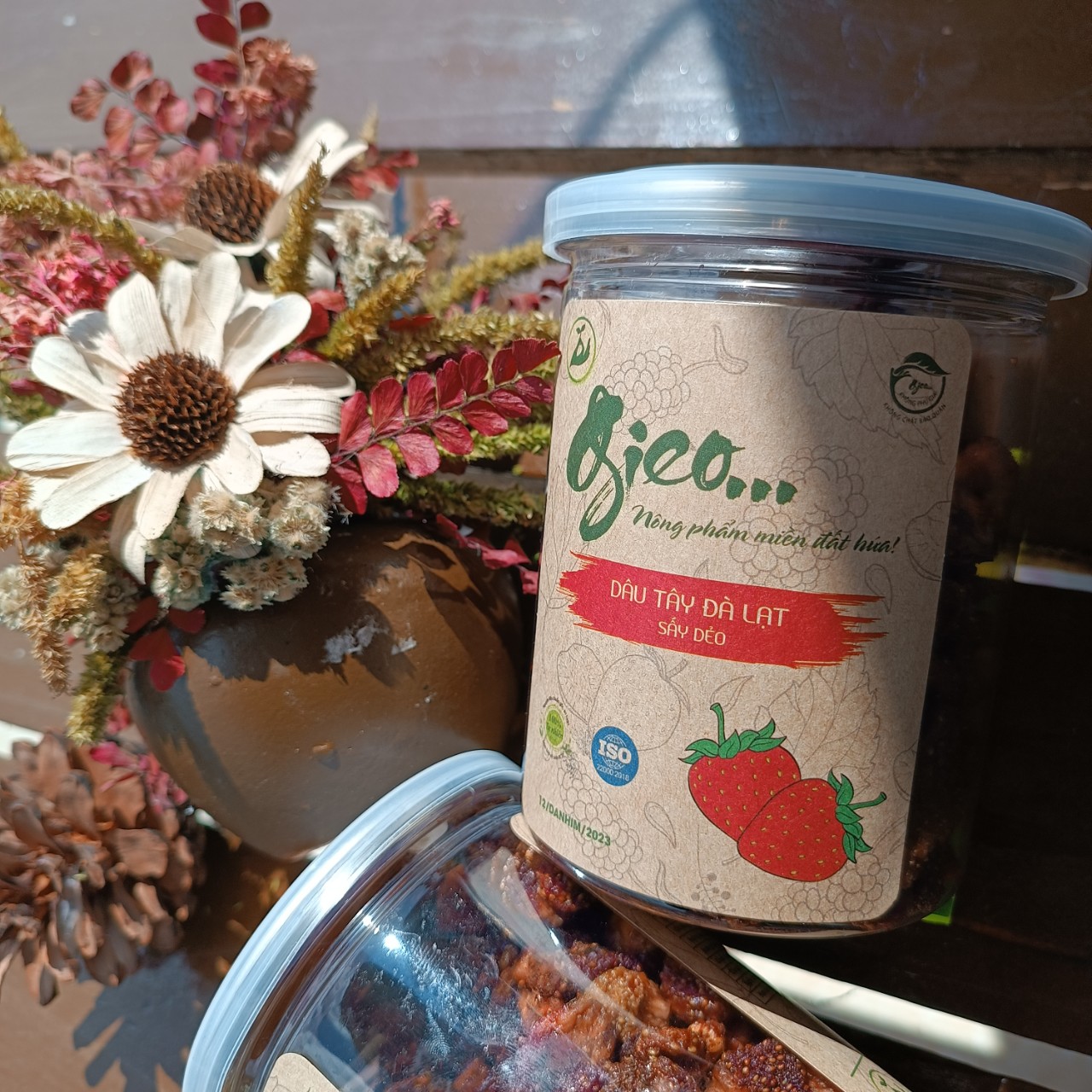 Dâu tây Đà Lạt sấy dẻo - Hủ nhựa 200gram