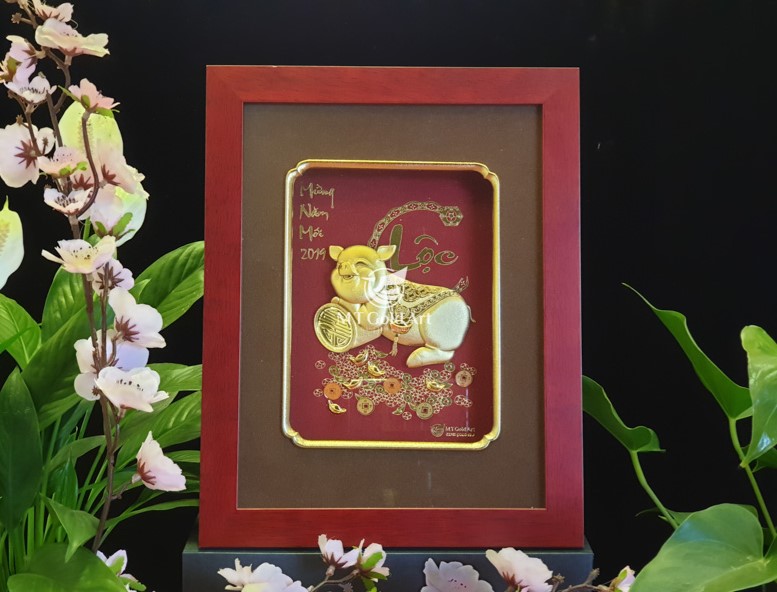 Tranh heo dát vàng (26x33cm) mẫu 03 MT Gold Art- Hàng chính hãng, trang trí nhà cửa, phòng làm việc, quà tặng sếp, đối tác, khách hàng, tân gia, khai trương 