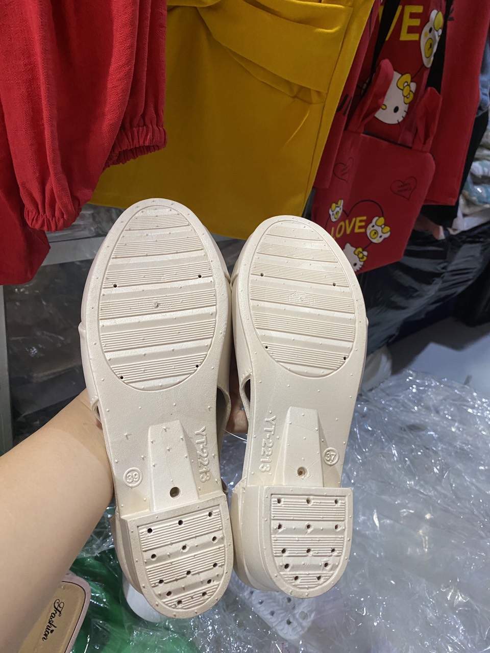 GIÀY NHỰA NỮ DẺO MỀM SIZE 36_40