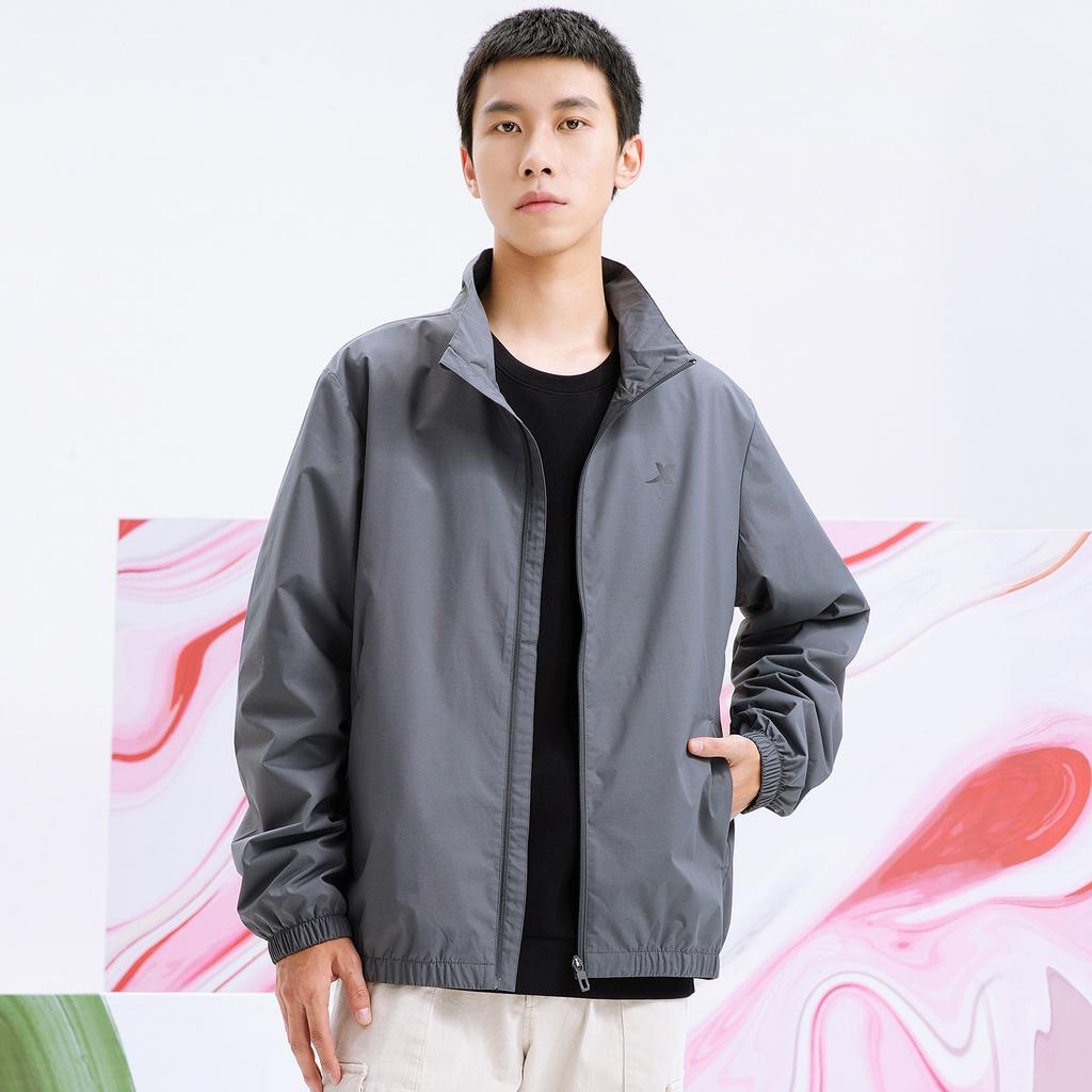Áo khoác jacket nam Xtep dáng rộng thoải mái, màu sắc trung tính dễ mặc 879329120146
