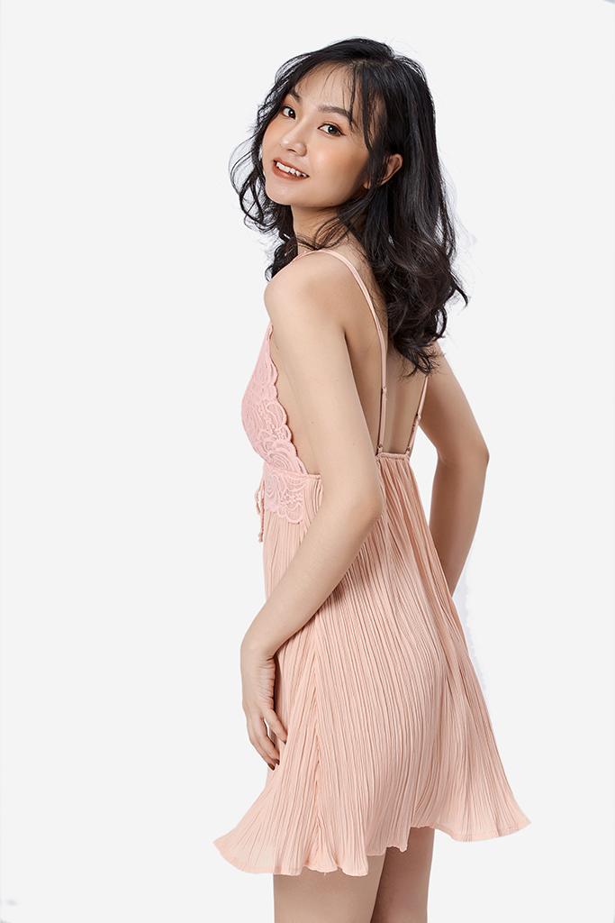 Váy 2 dây voan Pink Stull ren ngực nude