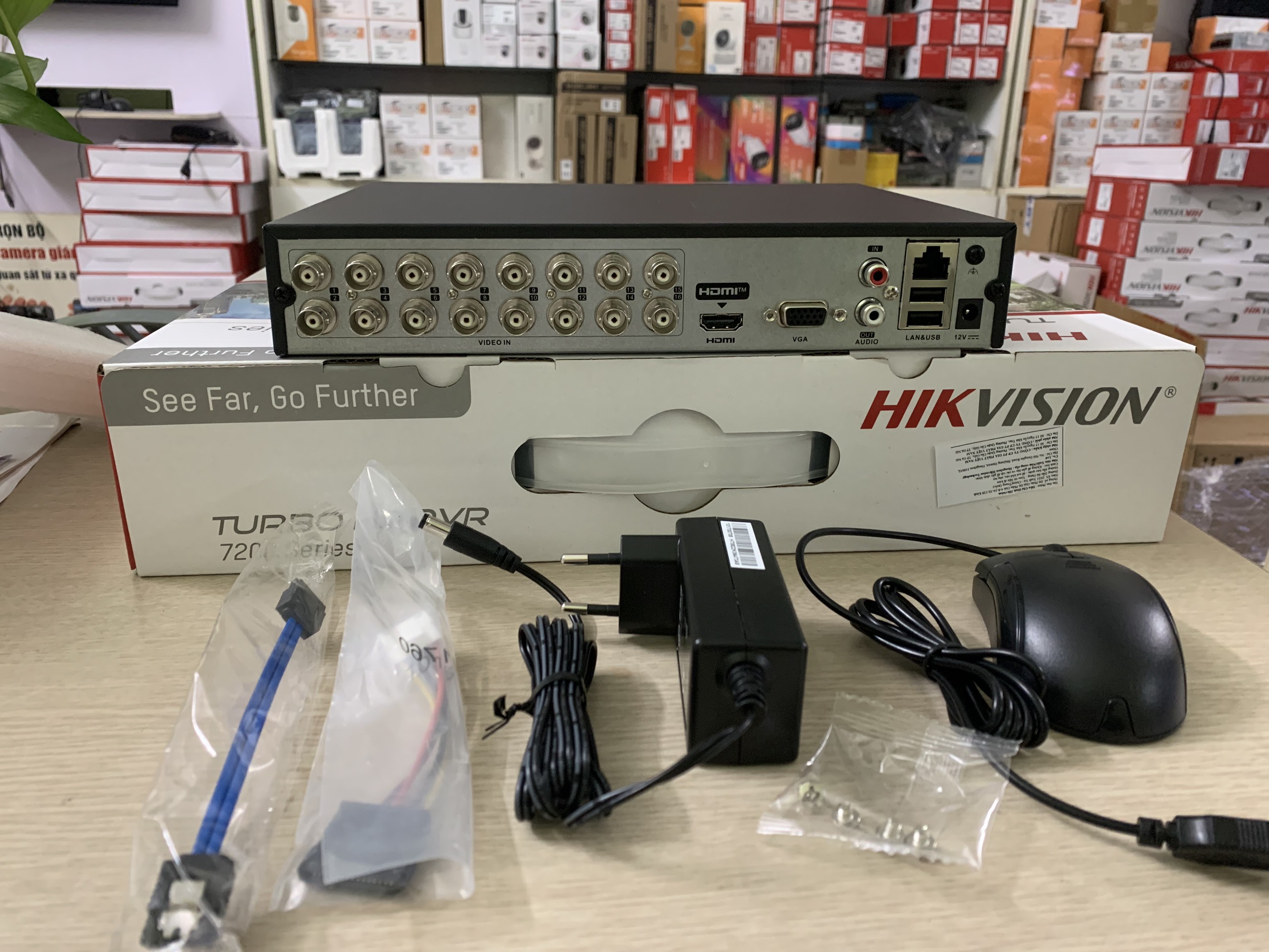 Đầu Ghi Hình HD 4MP 16 Kênh Chuẩn H.265 Pro+ HIKVISION DS-7116HQHI-K1 - Hàng chính hãng