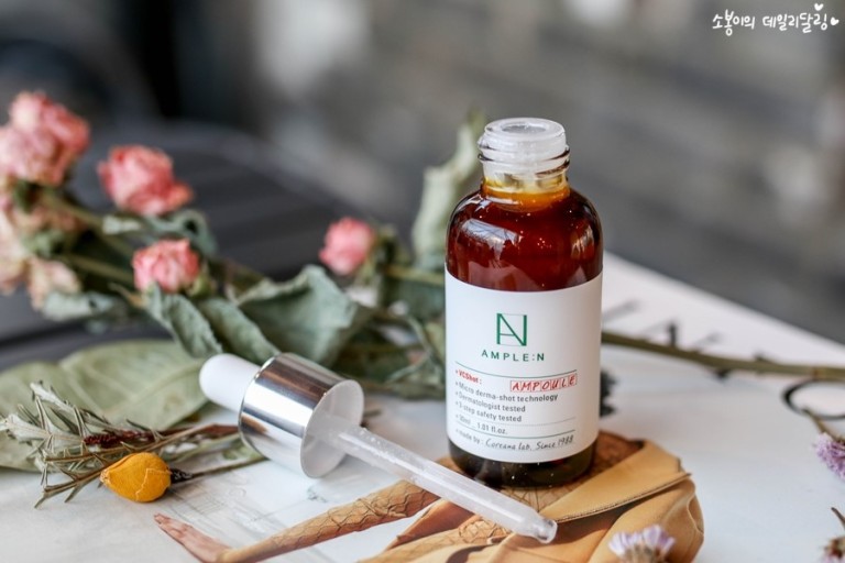 Tinh chất dưỡng trắng da AMPLE:N VC Shot Ampoule