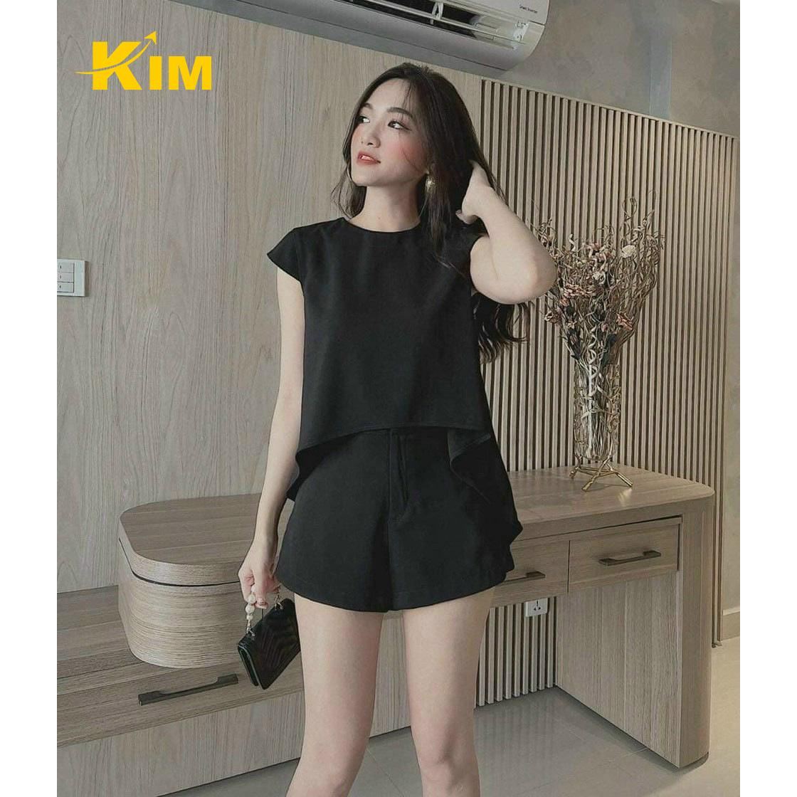 SET BỘ ÁO TAY CON PHỐI QUẦN SHORT CÙNG TONE KIM FREESIZE &lt; 53KG MÀU