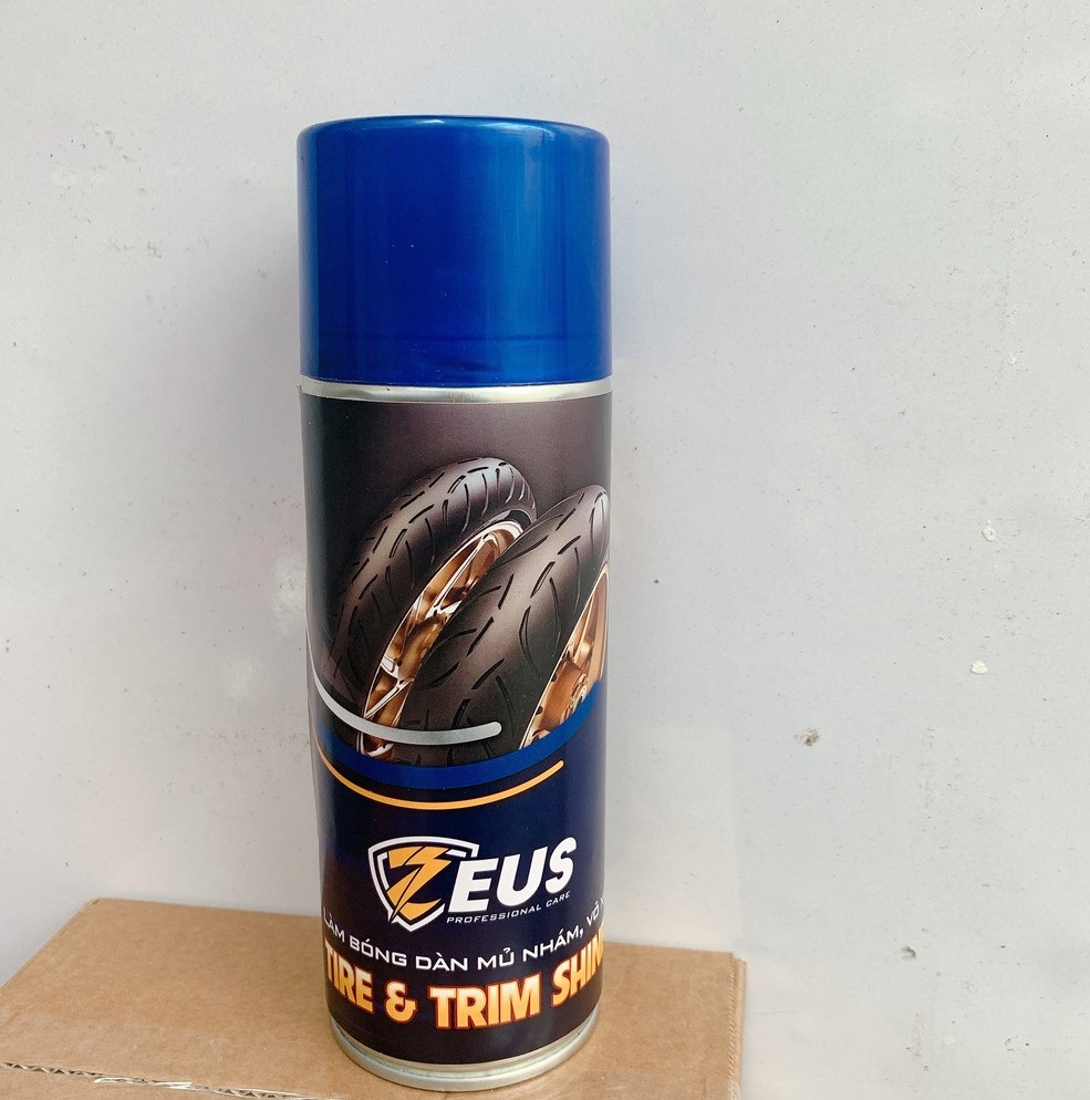 Chai xịt phục hồi nhựa nhám, làm bóng vỏ Zeus dung tích 400ml