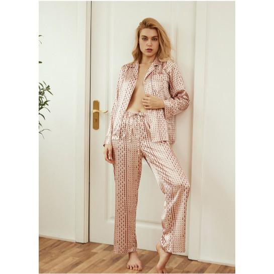 Bộ Pijama lụa cao cấp Quảng Châu nhiều màu lựa chọn, chất vải lì mướt tay, mặc nhẹ tênh, cảm giác mát lạnh, size M,L,XL. Hàng bao đẹp