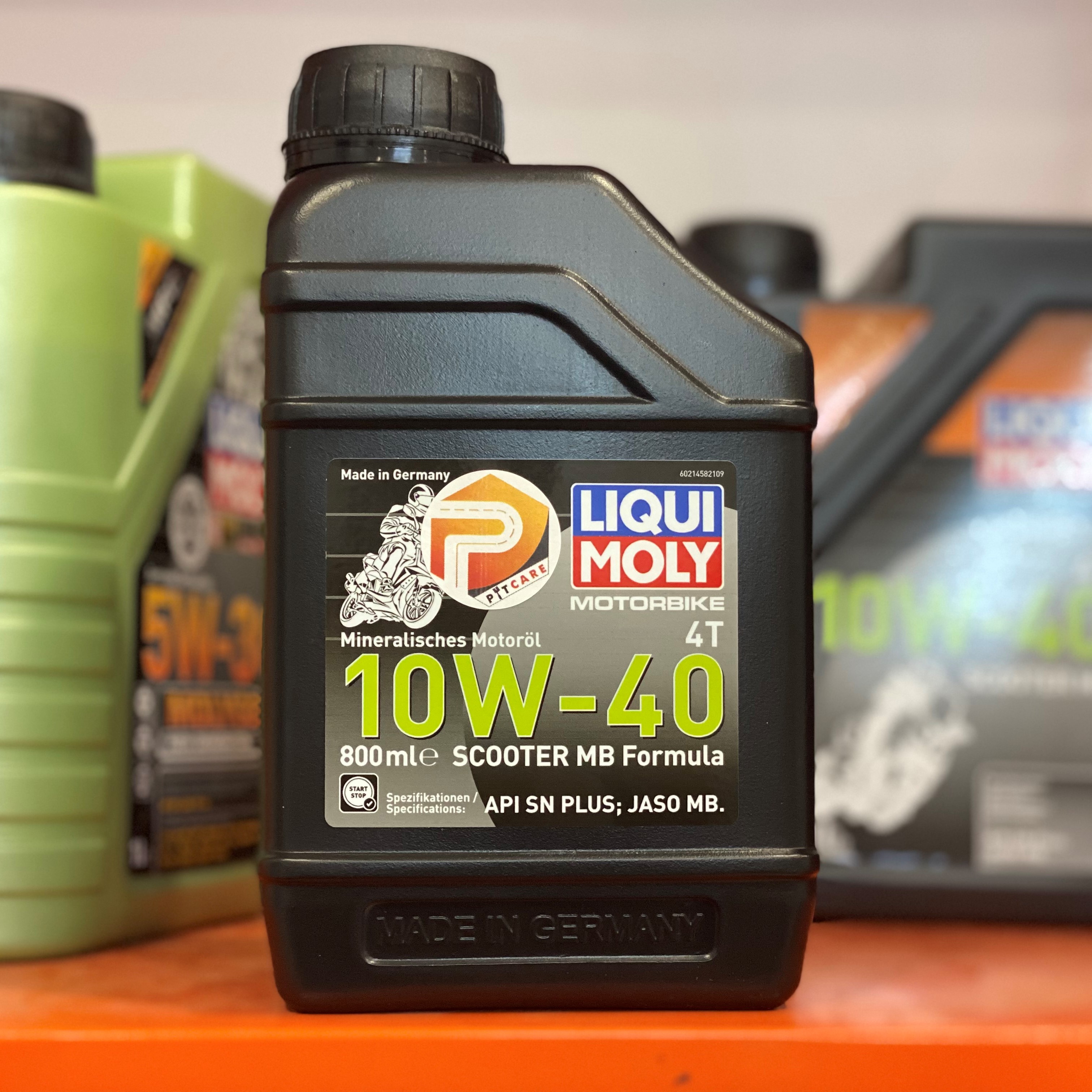 Nhớt Xe Ga Liqui Moly 21458 Motobike 4T Scooter MB 10W40 Formular 800ml