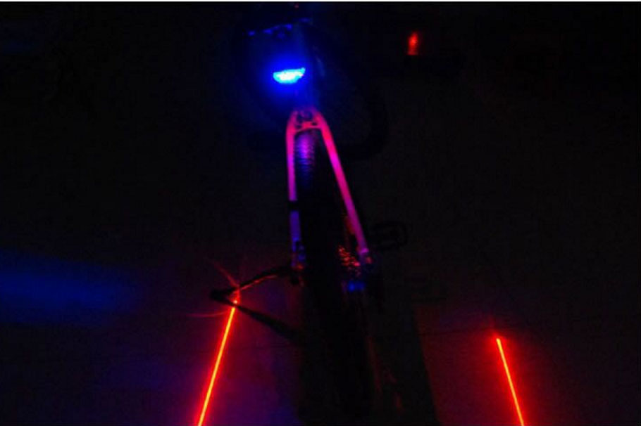 Hình ảnh Đèn Hậu Laser Xe Đạp Kèm Giá Đỡ - Hàng chính hãng 