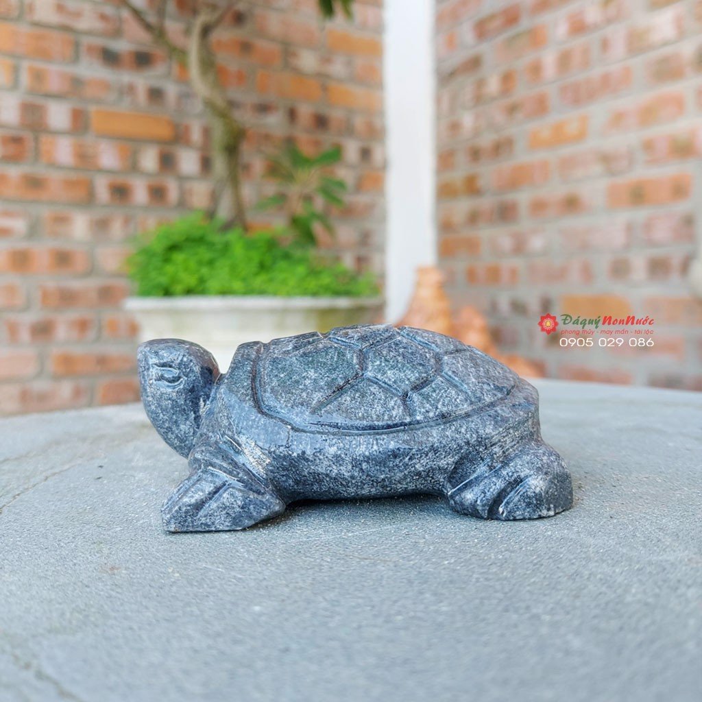 Tượng Rùa phong thủy đá đen 8cm - đá Non Nước