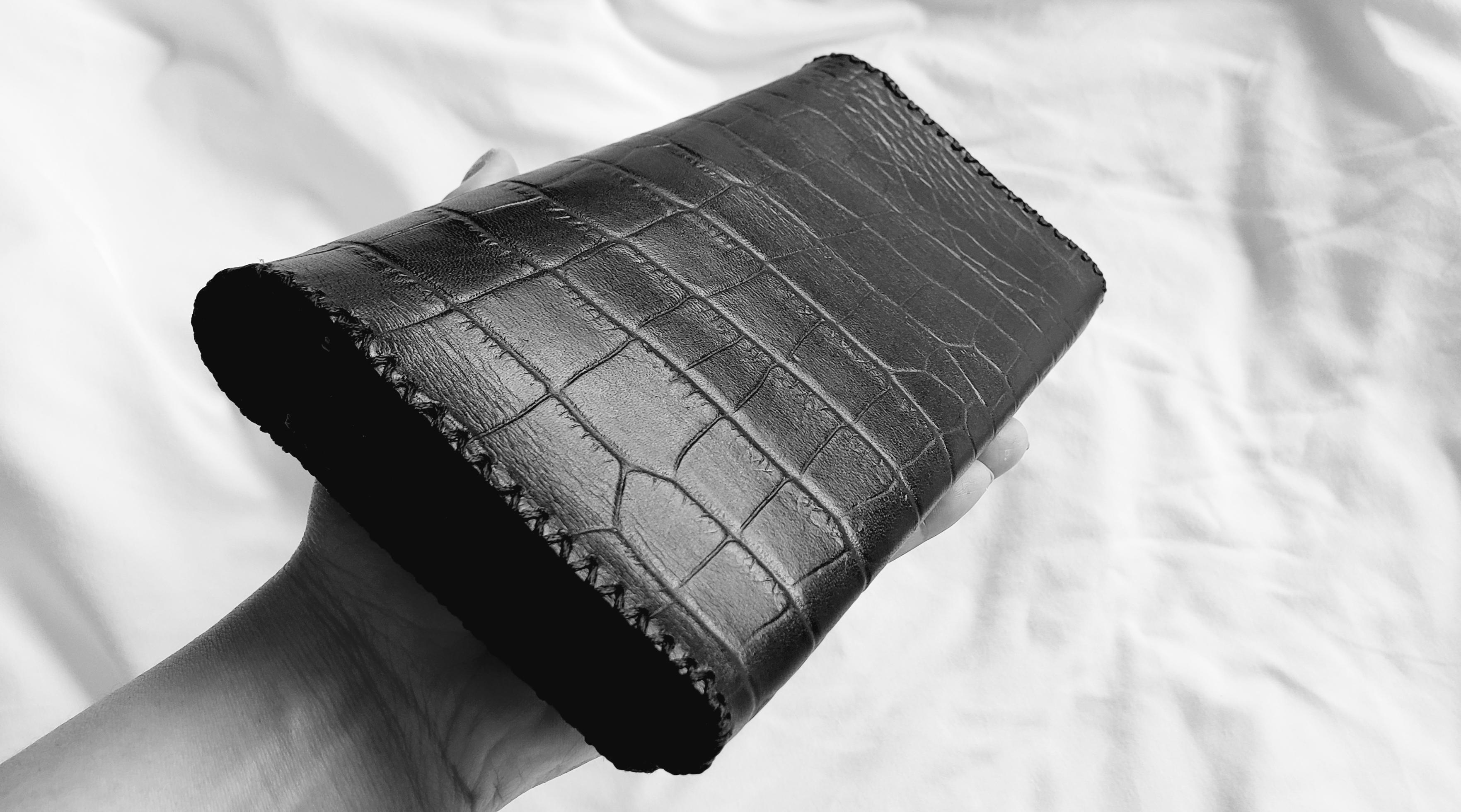 Ví da cầm tay nam handmade màu đen mã VDCTD3