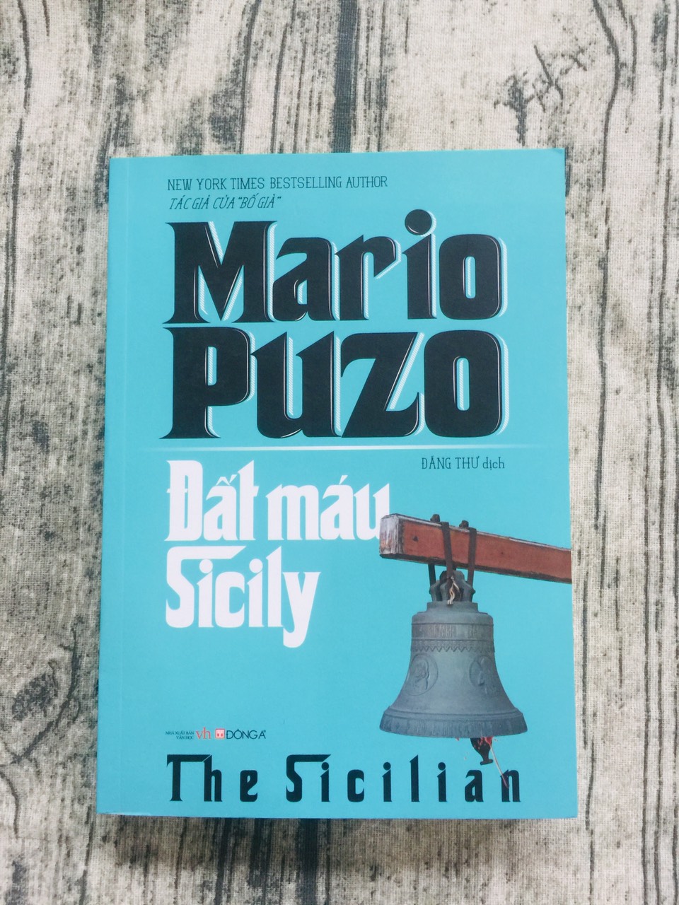 Đất Máu Sicily (Mario Puzo)