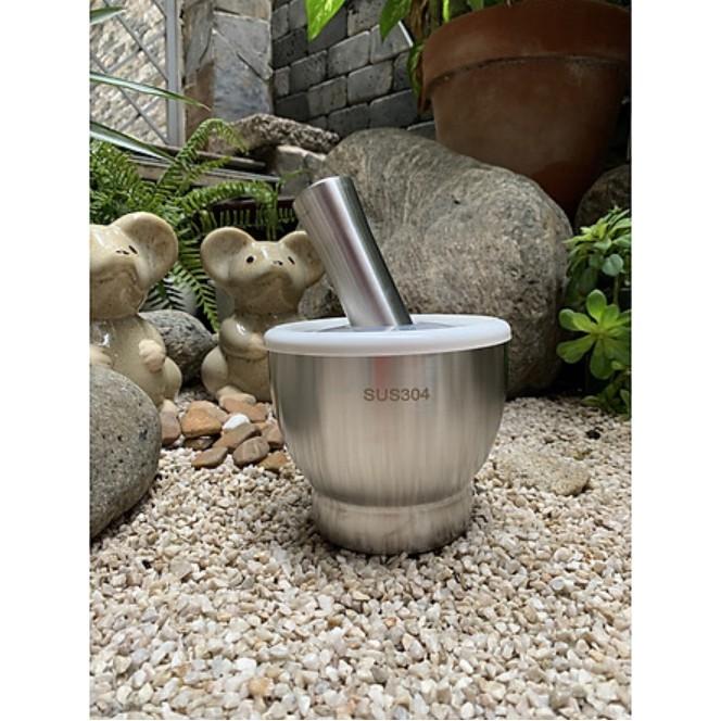 Bộ cối chày inox 304 có nắp đậy bằng nhựa an toàn