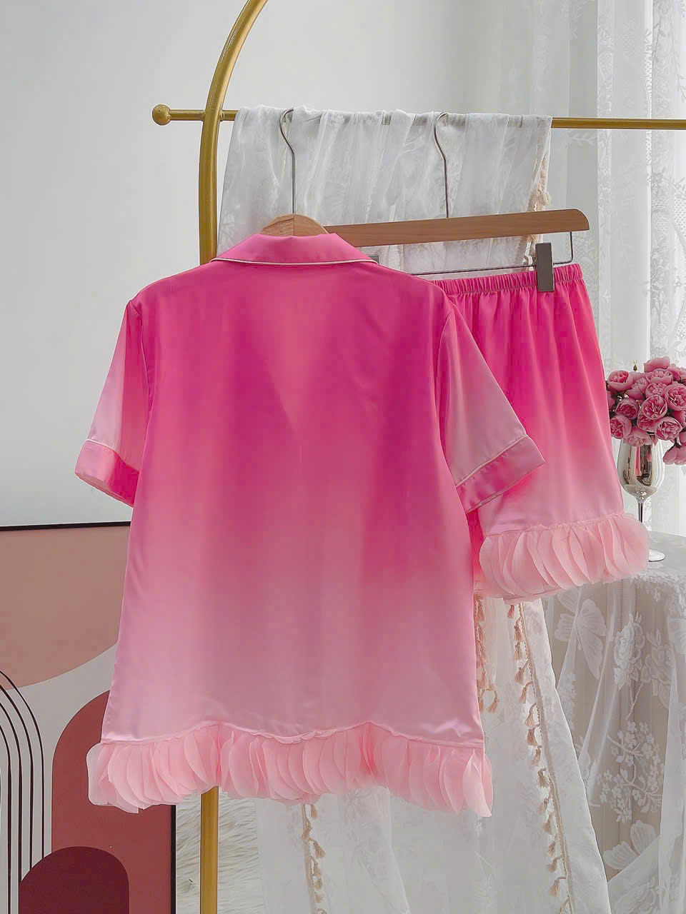 Bộ Đồ Ngủ B291 Lụa Quảng Châu Cao Cấp Đính Đá Thiên Nga Xinh Xắn