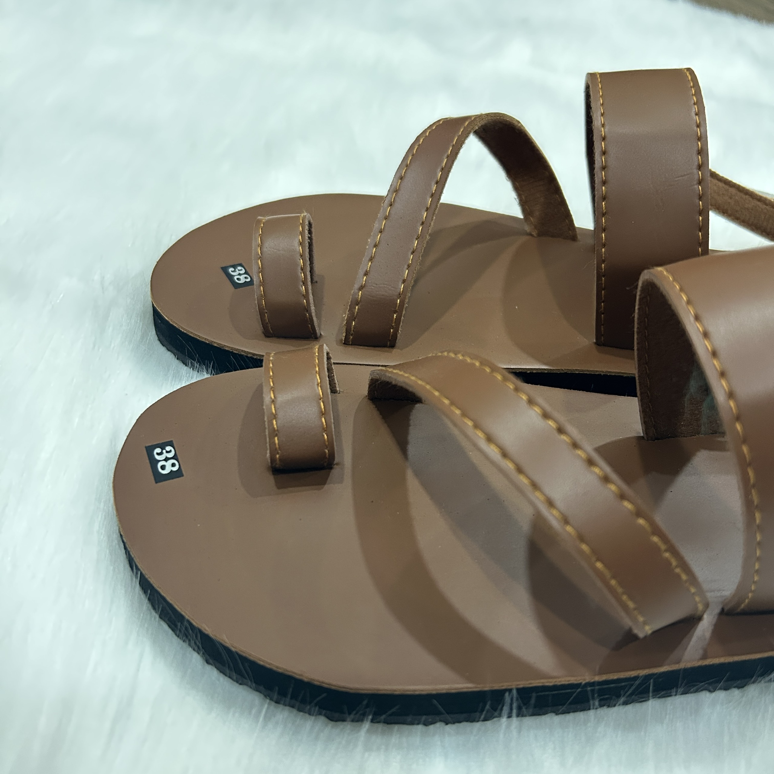 Dép sandal Nữ quai da mềm Đế bệt Cao Su ôm chân LYNA Sandal mã SD25