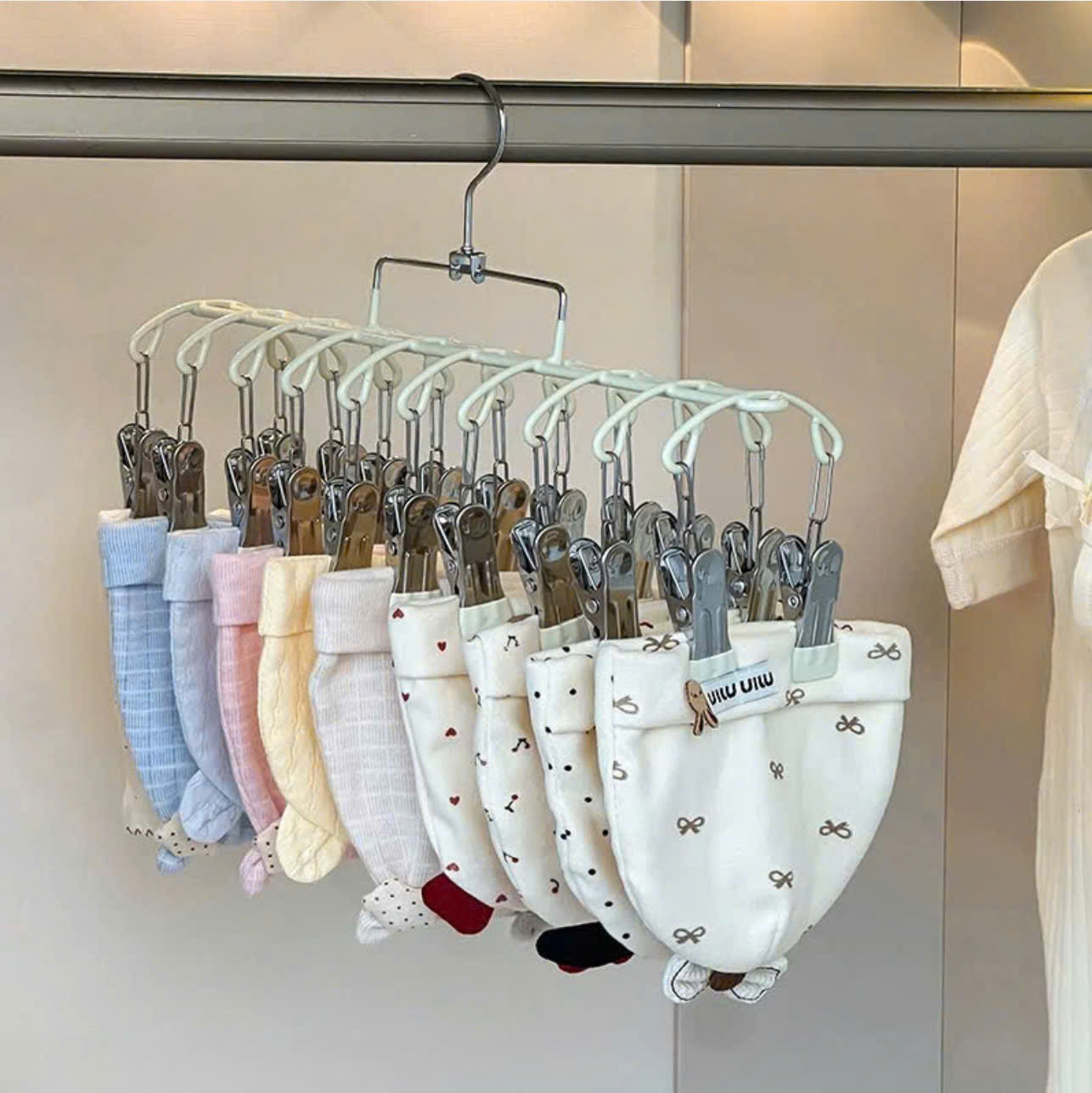 Móc Vòm 20 Kẹp Phơi Đồ Lót &amp; Đồ Trẻ Em Chống Trượt – Móc Kẹp Treo Tất Vớ Chống Gió, Móc Treo Quần Áo Thép Bọc Nhựa 37cm - HÀNG CHÍNH HÃNG MINIIN