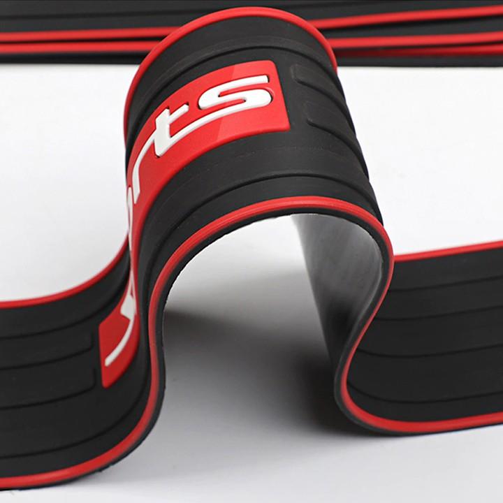 Miếng dán SPORT chống trầy xước cốp xe ô tô