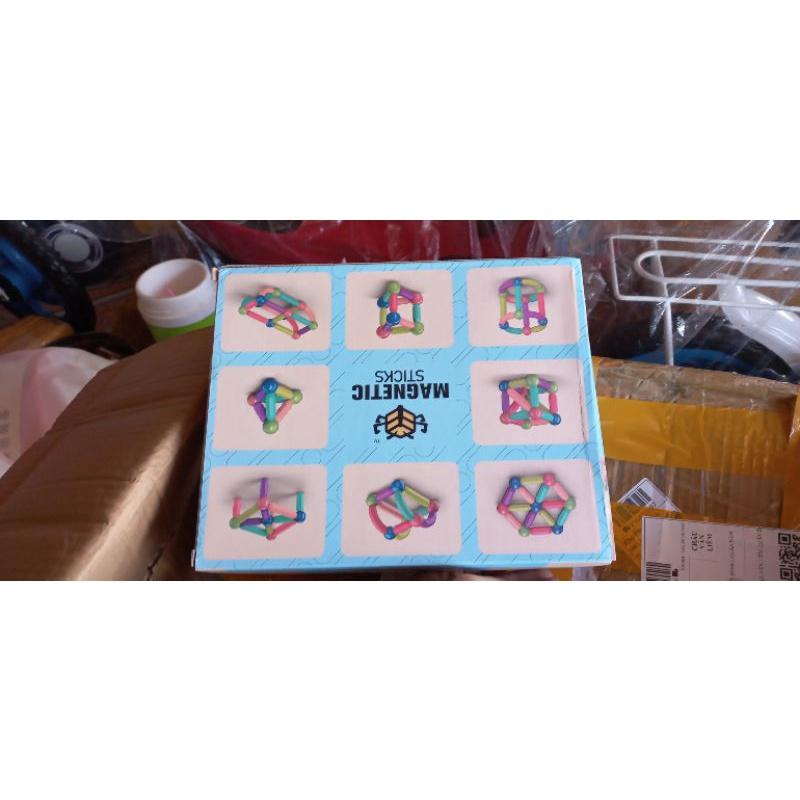 Hộp đồ chơi lắp ráp nam châm