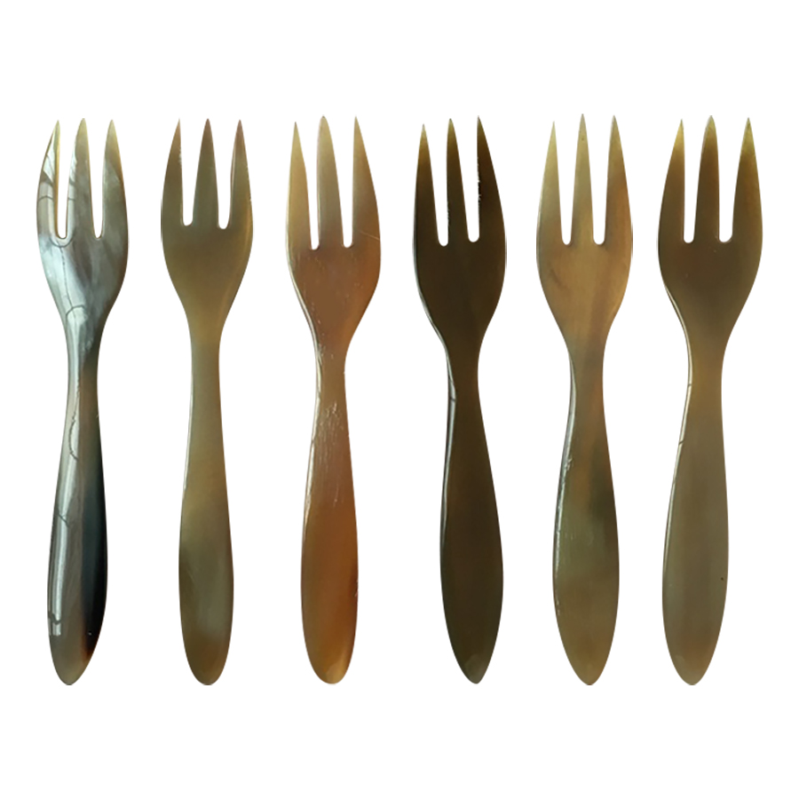 Dĩa Ăn Hoa Quả Sừng Trâu Cao Cấp 3 Răng DS01