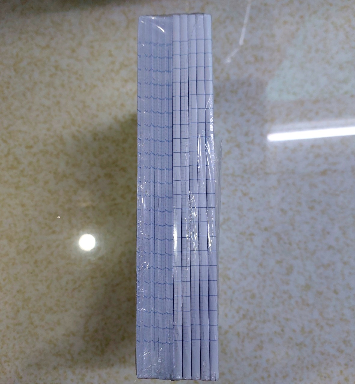 Lốc giấy kiểm tra 4 ô ly ( 200 tờ đôi )