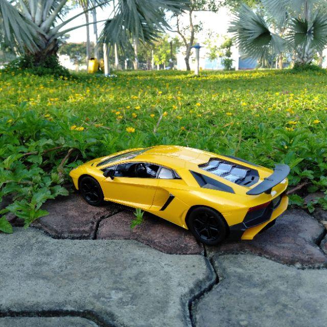Siêu xe điều khiển