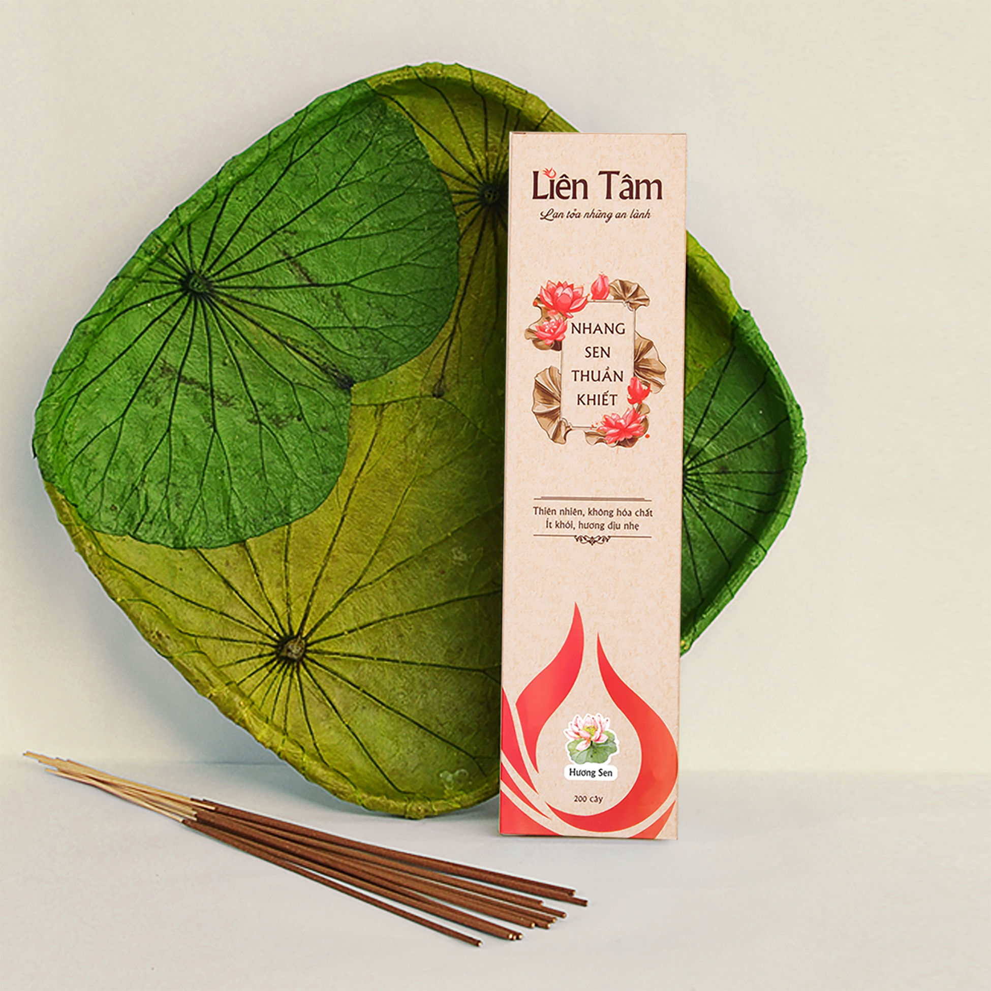 Combo 3 hộp Nhang Sen Thuần Khiết Liên Tâm 29cm 200 cây - Ít khói, dịu nhẹ