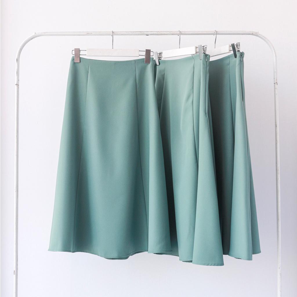KIOBI - Chân váy Laluna form midi rã 6 mảnh, ôm trên xòe dưới, lưng cao, 3 size S M L, vải cotton bố xanh đ - KIV2063XD