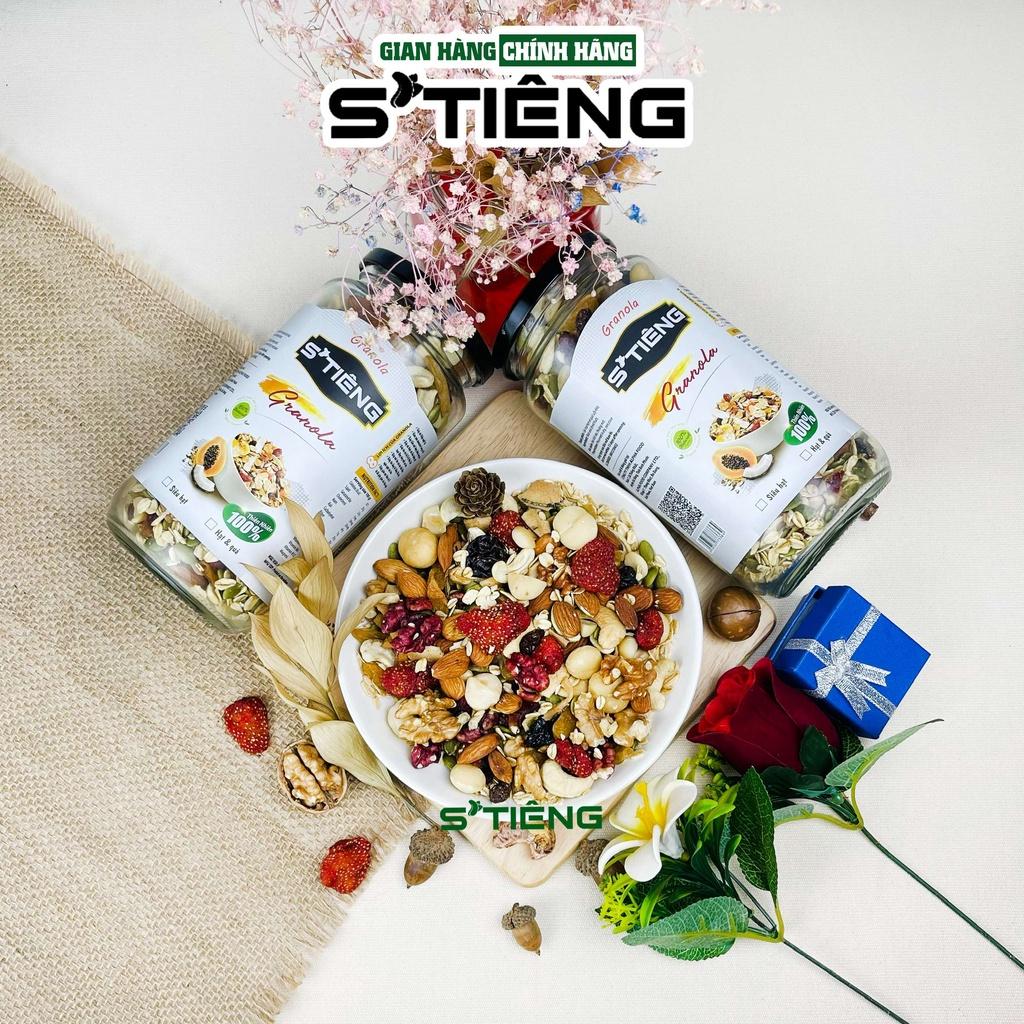 500Gr Granola Siêu Hạt & Quả Sấy STIENG, Hạt Điều, Macca, Hạnh Nhân , Óc Chó, Nho Khô, Hạt Bí Vị Tự Nhiên Hủ Thủy Tinh