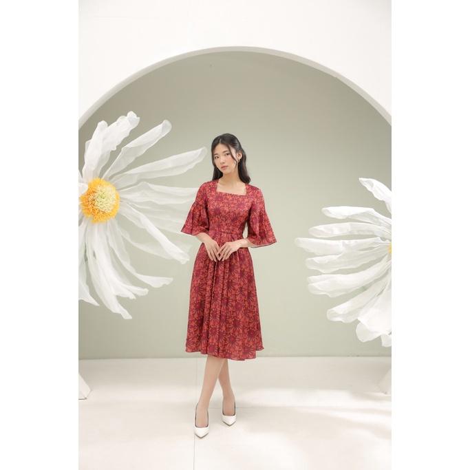 Đầm xoè cổ vuông hoạ tiết in, chất liệu mango lụa, may hai lớp CLARA MARE Printed pattern princess dress DRE4004