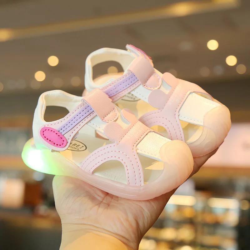 Giày SANDAL Tập Đi Cho Bé Trai Và Gái -Phát Sáng Đế Chống Trơn -Hàng Quảng Châu Cao Cấp - Shop Không Bảo Hành Đèn ( F5)