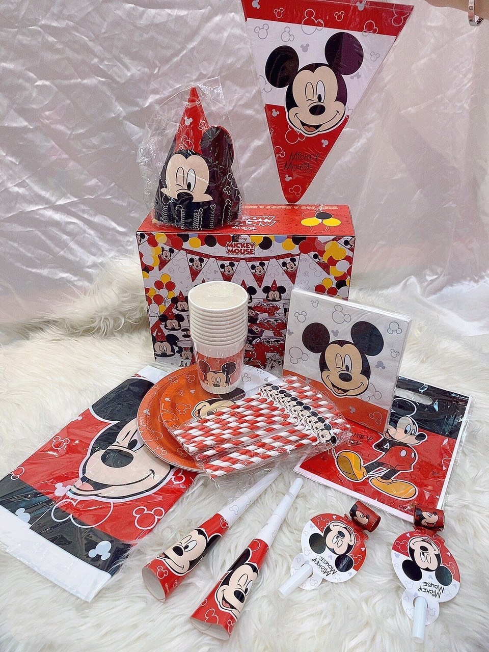 Set trang trí bàn tiệc sinh nhật hình chuột Mickey siêu cưng - PDM2445D