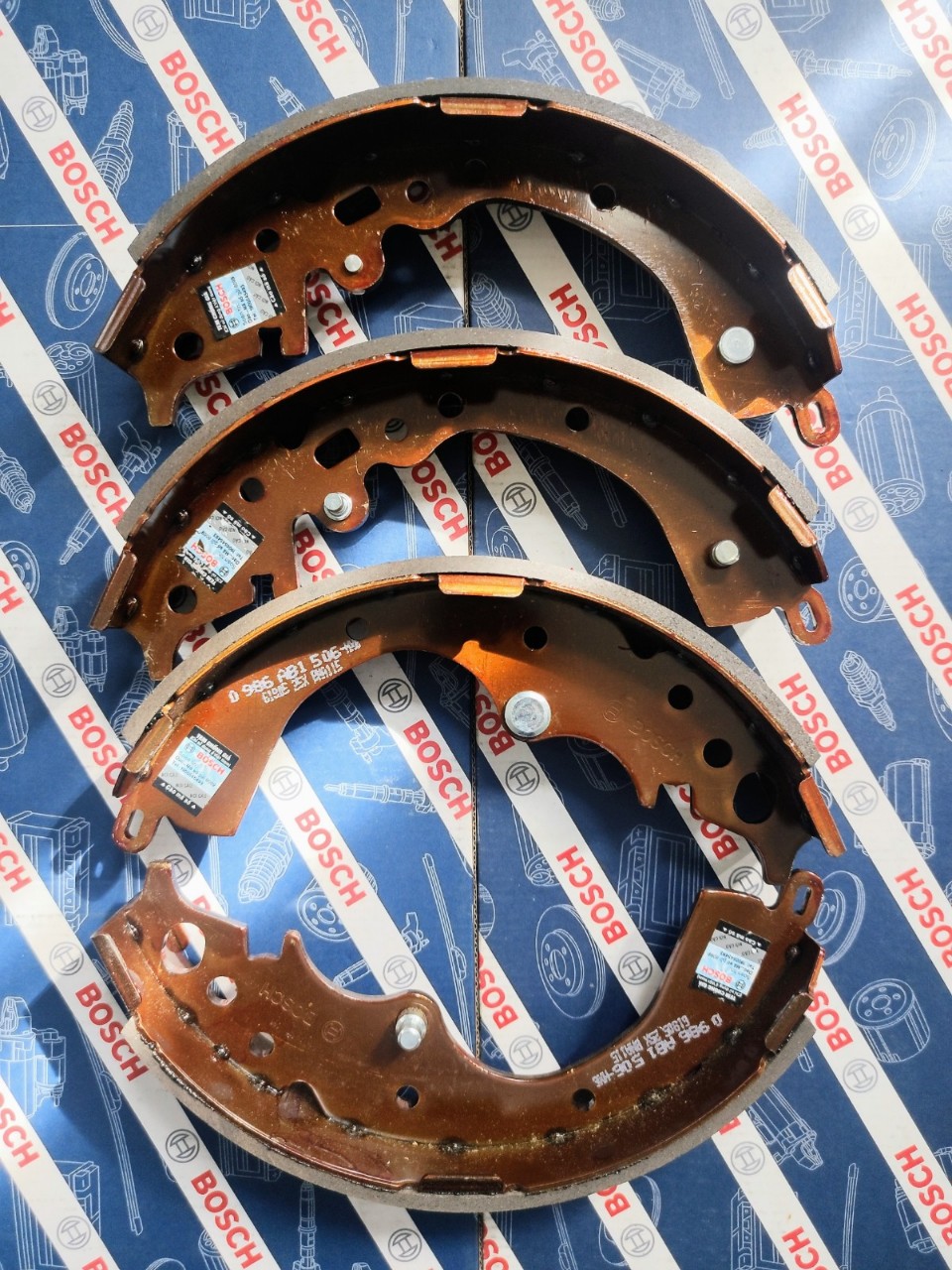 Bố Càng Sau Toyota Hiace (2006-2014) Sienna (2006-2010) - Bosch BP1506