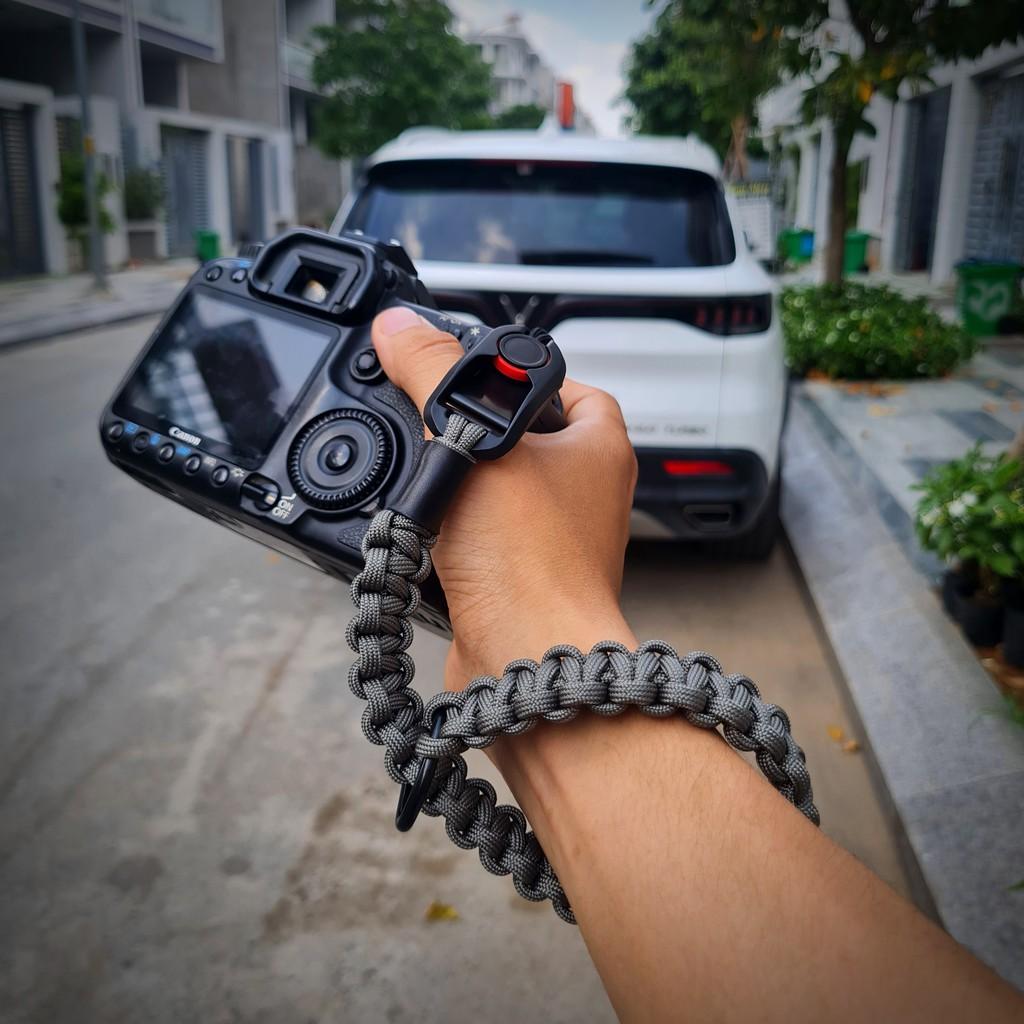 Dây Đeo Cổ Tay, Handstrap dành cho máy ảnh sử dụng chốt thao tác nhanh đan Paracord trơn màu