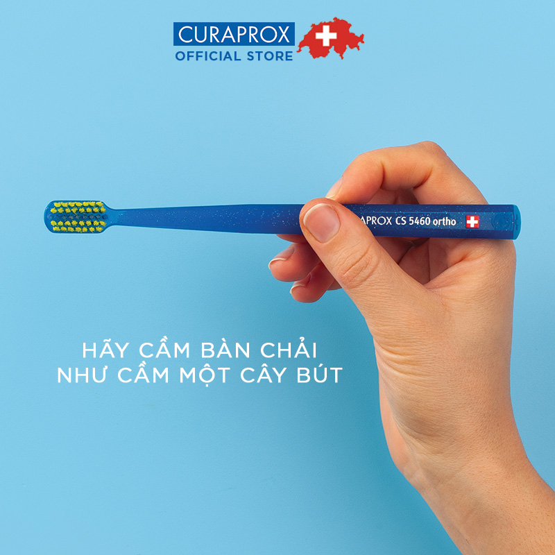 Bộ chăm sóc răng niềng Curaprox Ortho Kit (Màu ngẫu nhiên