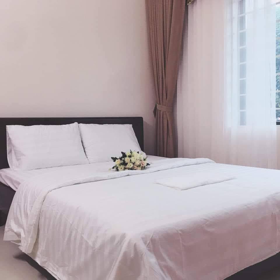 Drap Trắng Sọc cotton cvc cho Khách sạn.Nhà nghĩ.gia đình nệm cao 17_27cm