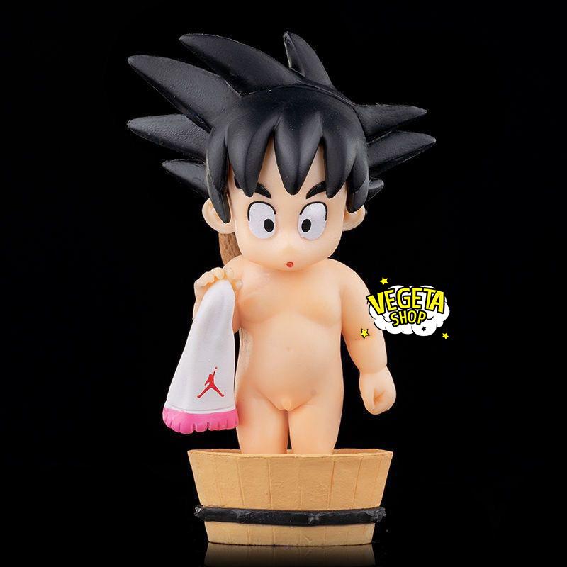 Mô hình Dragon Ball - Mô hình Songoku Goku Young - Goku cầm khăn cởi trần chuồng đi tắm trong chậu - Cao 9~11cm