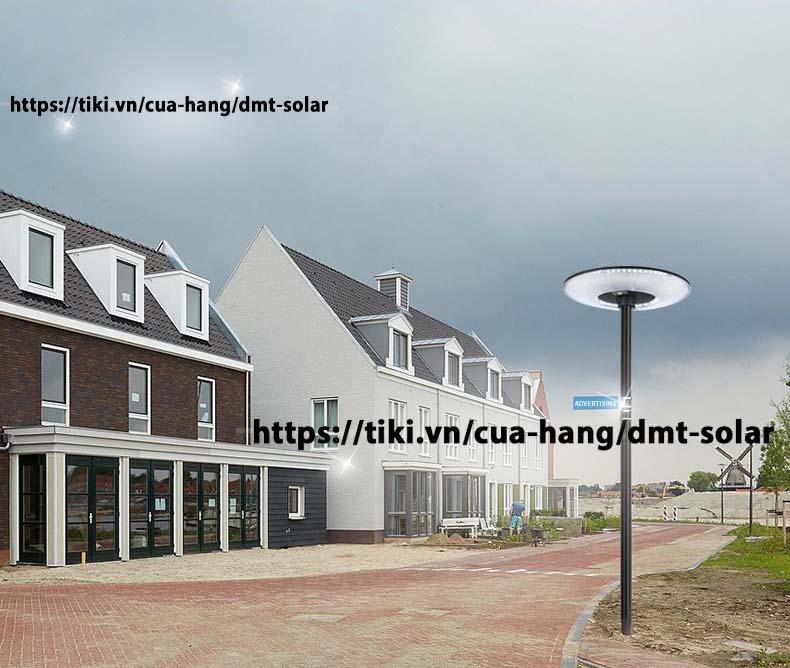 Đèn đĩa bay UFO kim cương năng lượng mặt trời chiếu sáng sân vườn công suất