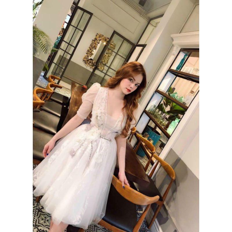ĐẦM XOÈ CÔNG CHÚA TAY LỠ ĐÍNH HOA KẾT ĐÁ