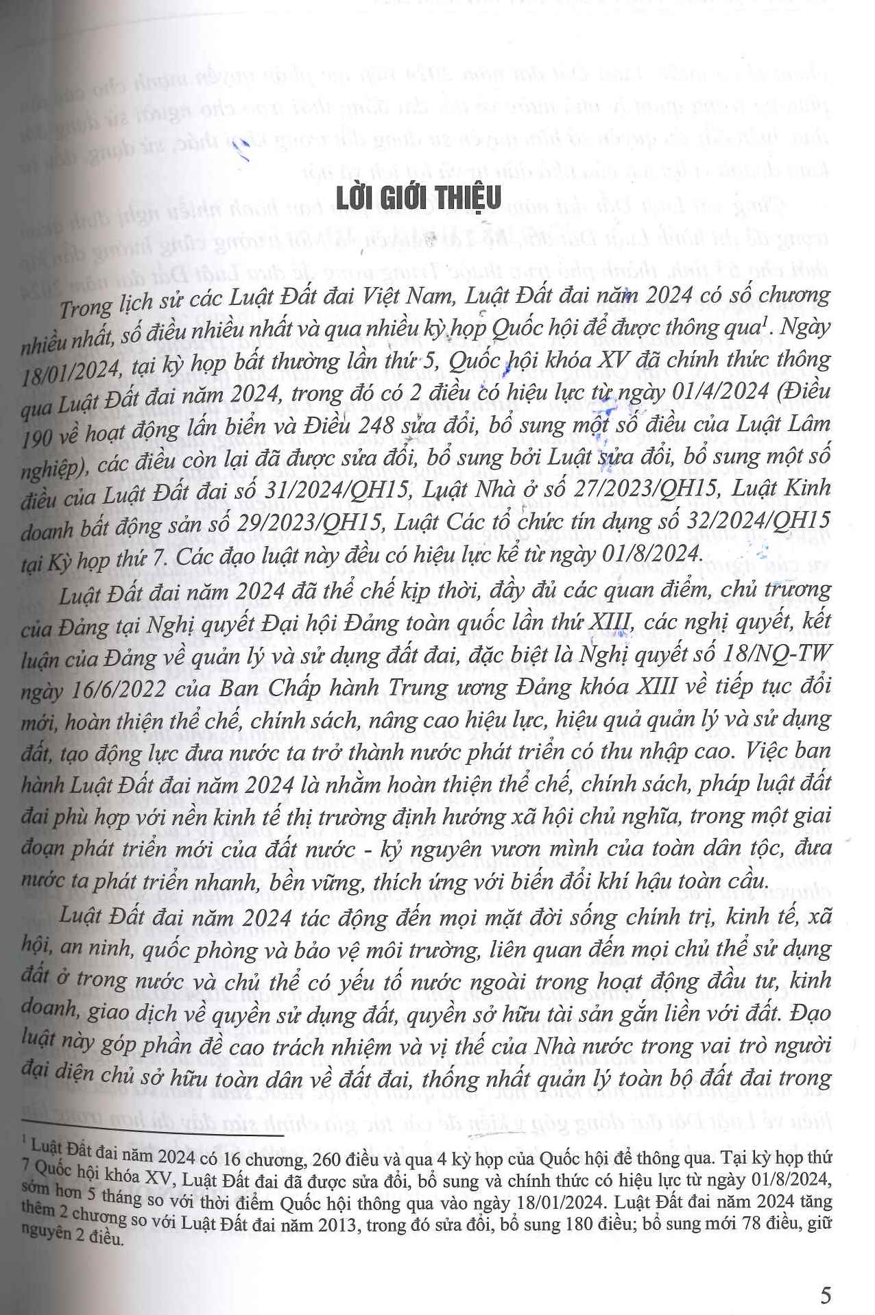 Bình Luận Khoa Học Luật Đất Đai Năm 2024 - TS. Trần Quang Huy chủ biên