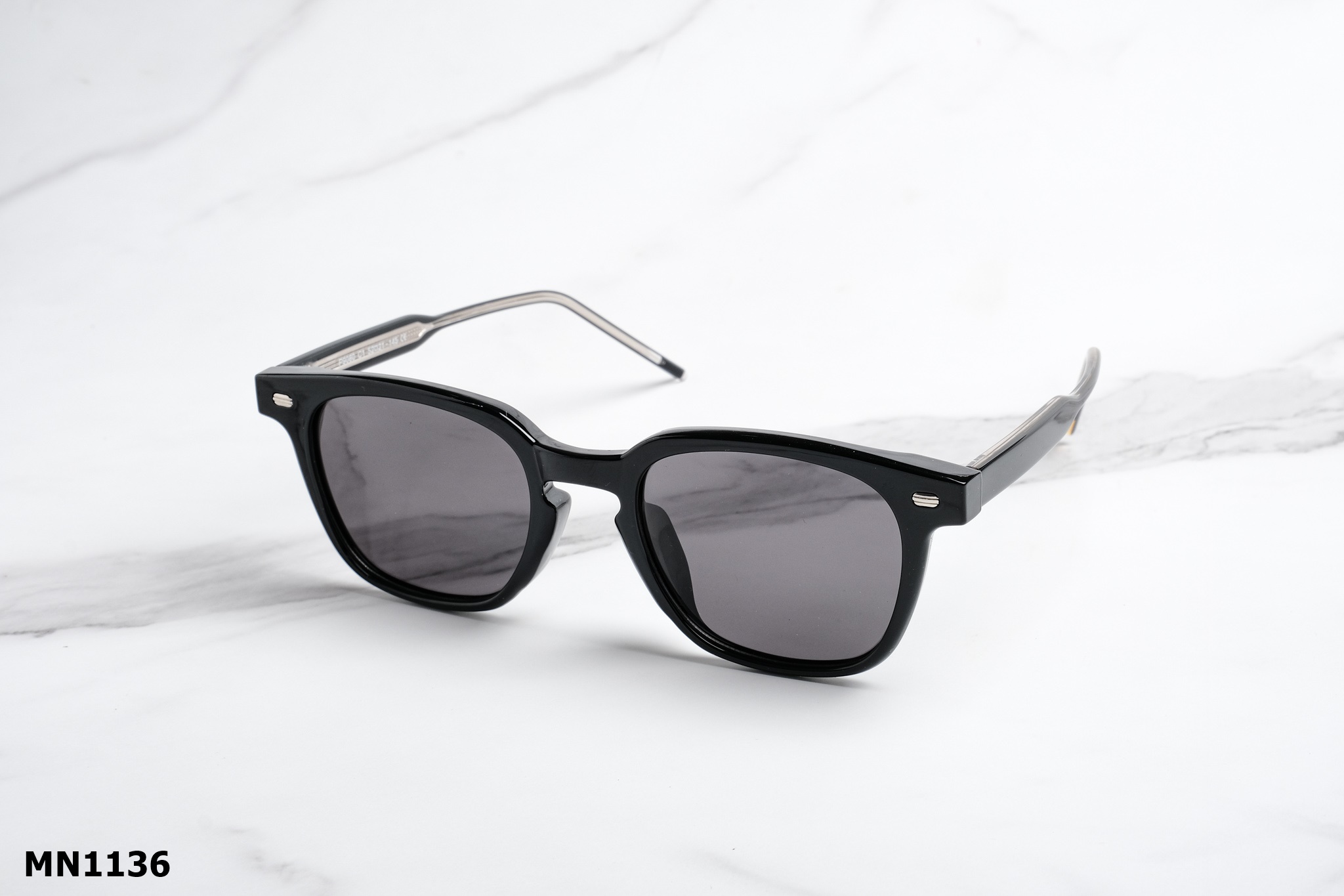 Kính Mát Vuông SHADY Unisex MN1136