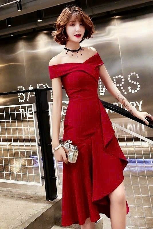 Đầm body trễ vai đuôi cá xòe dự tiệc sang trọng