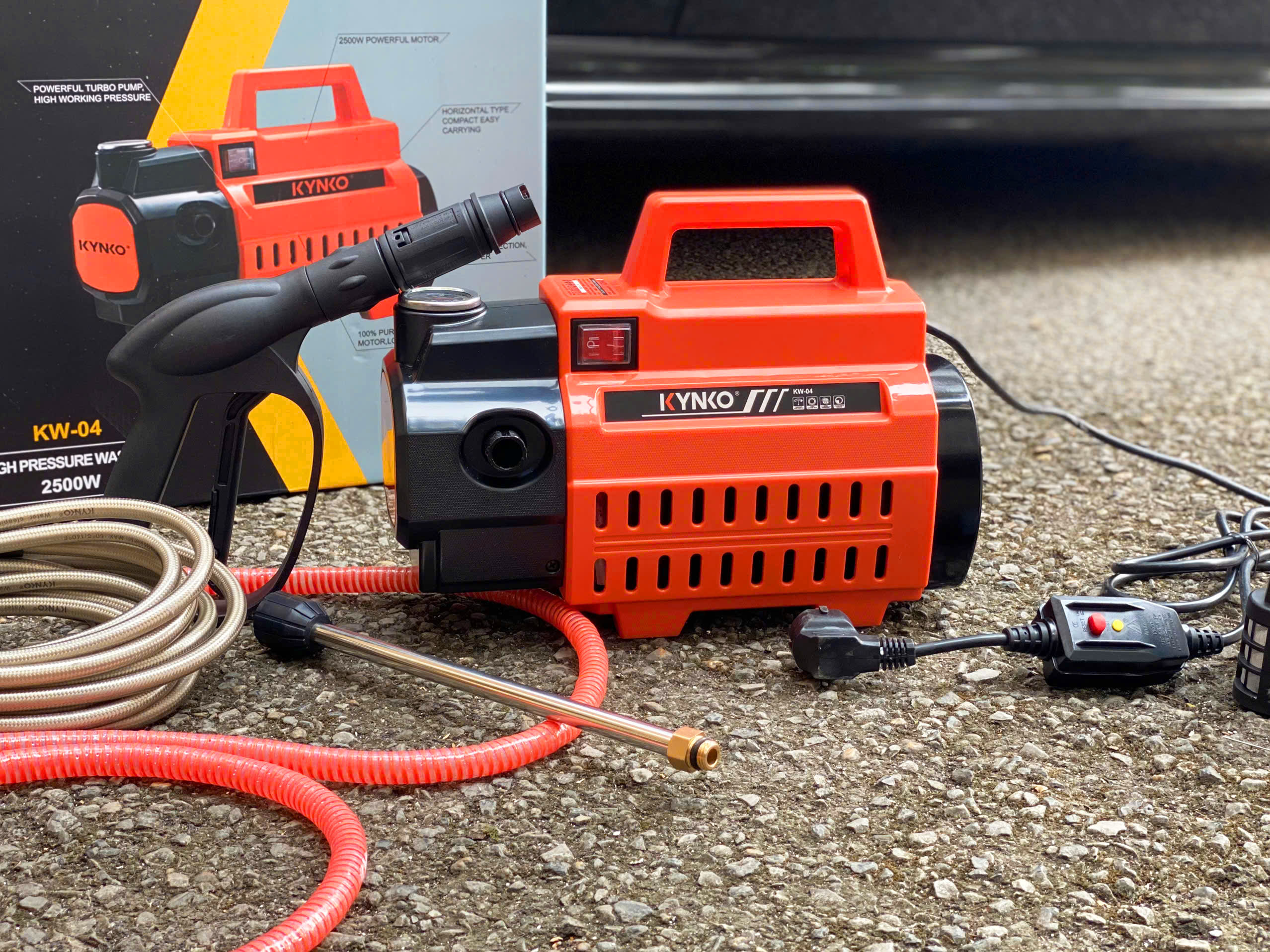Máy rửa xe áp lực cao nhập khẩu chính hãng Kynko KW04 siêu bền