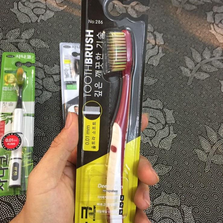 BÀN CHẢI ĐÁNH RĂNG THAN HOẠT TÍNH HÀN QUỐC