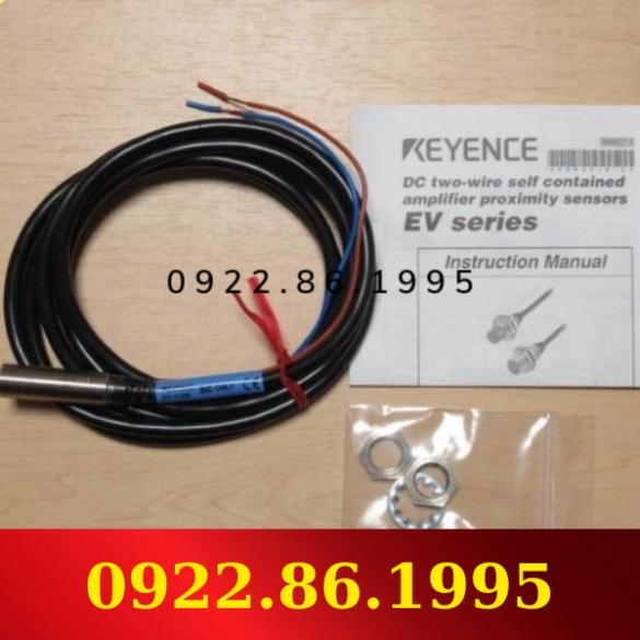 Cảm biến tiệm cận KEYENCE EV-  M mới