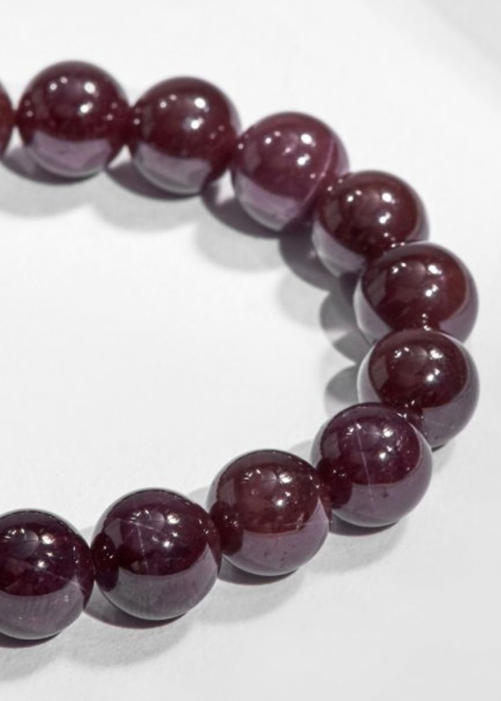 Lắc Tay Đá Garnet Ánh Sao 9MM Kèm Giấy Kiểm Định