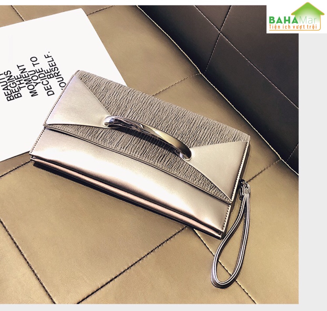 TÚI THỜI TRANG DỰ TIỆC SANG TRỌNG CAO CẤP "BAHAMAR" Với dây đeo vai có thể điều chỉnh. Dây kéo đóng cửa và khóa từ đóng cửa.