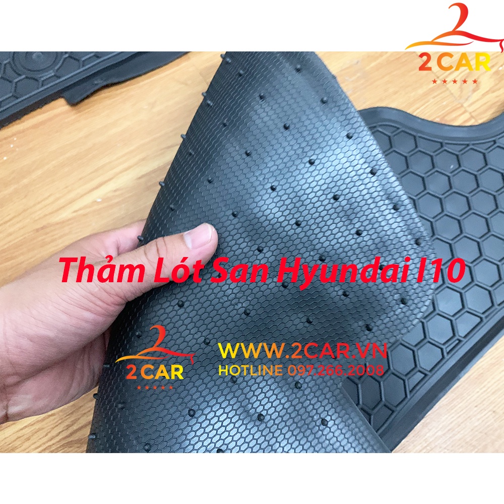 Thảm sàn, lót sàn xe HYUNDAI I10 chất liệu cao su đúc, không mùi, không thấm nước – Mẫu Nissin chữ trắng