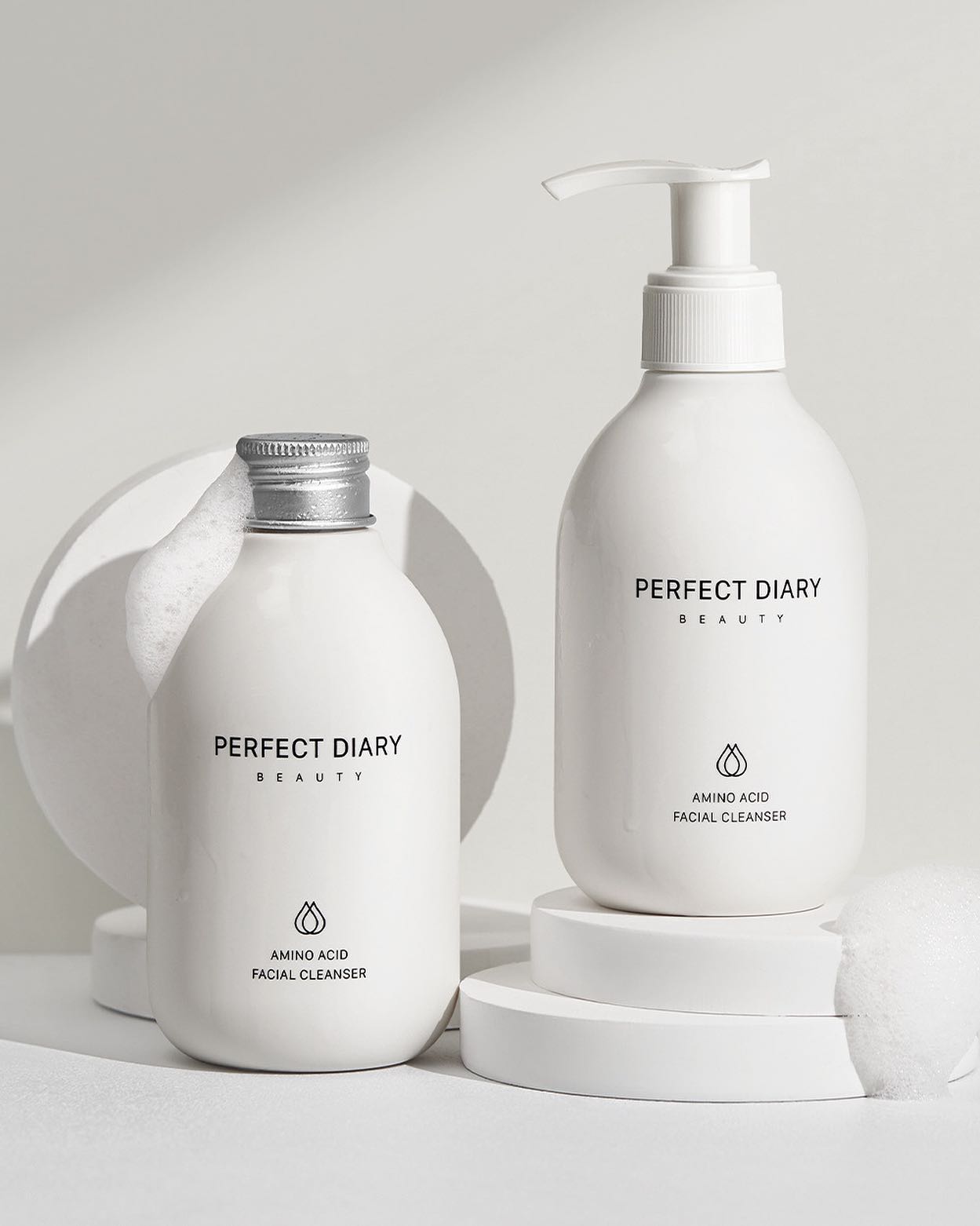 Sữa rửa mặt PERFECT DIARY axit amin tạo bọt dịu nhẹ cho da nhạy cảm 200ml