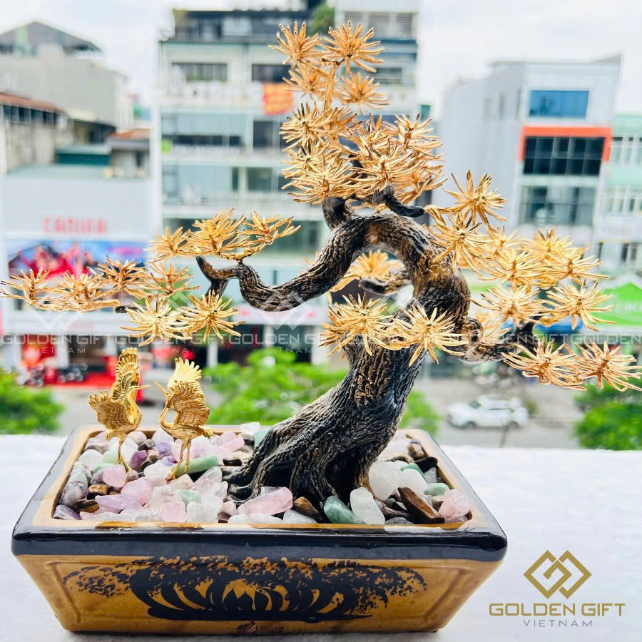 Tùng hạc diên niên mạ vàng