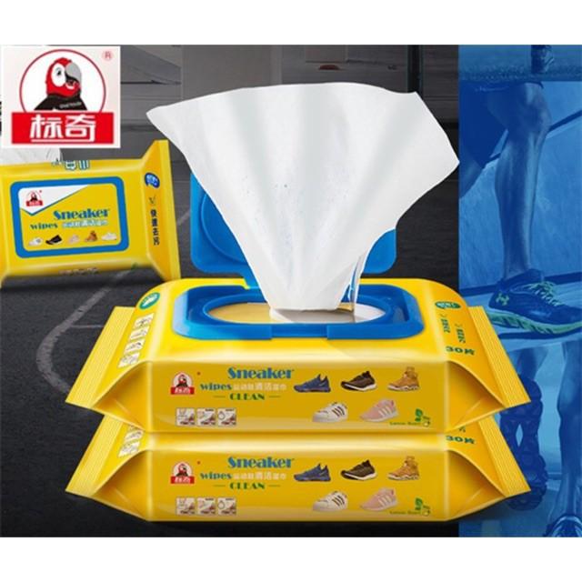 KHĂN GIẤY ƯỚT LAU GIÀY THẦN THÁNH VỚI CHẤT LIỆU MỀM MẠI CÓ THỂ LAU CHÙI ĐA NĂNG NHƯ TÚI XÁCH, GIÀY DÉP CỰC NHANH