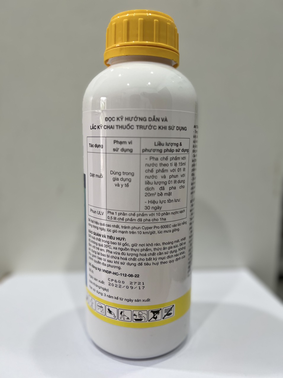 Thuốc diệt côn trùng CYPER PRO 600EC 1 lít diệt : ruồi, muỗi, gián, bọ xít, ruồi vàng, sâu....